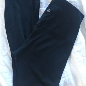 Lululemon 25” align tight size 6